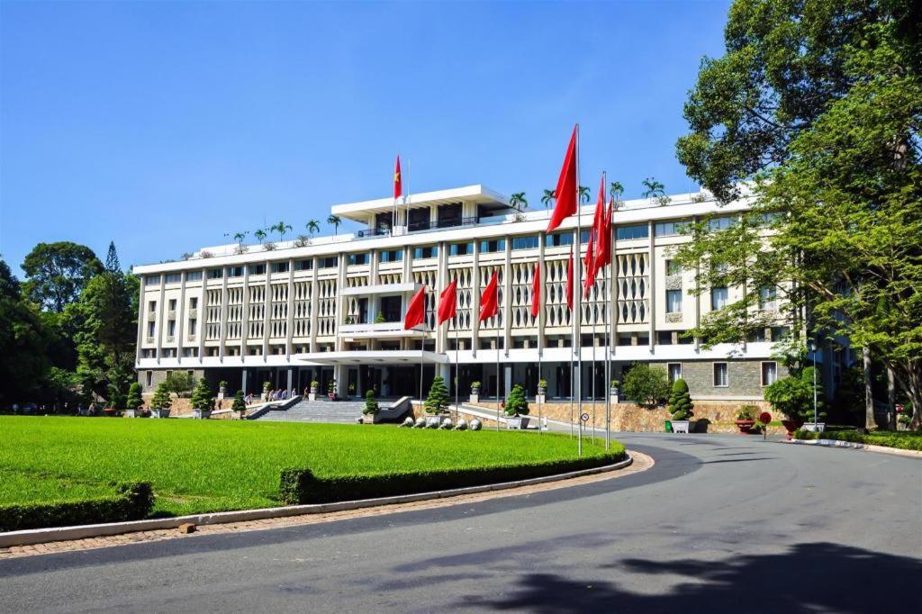 Phuong Linh Hotel Хошимин Екстериор снимка