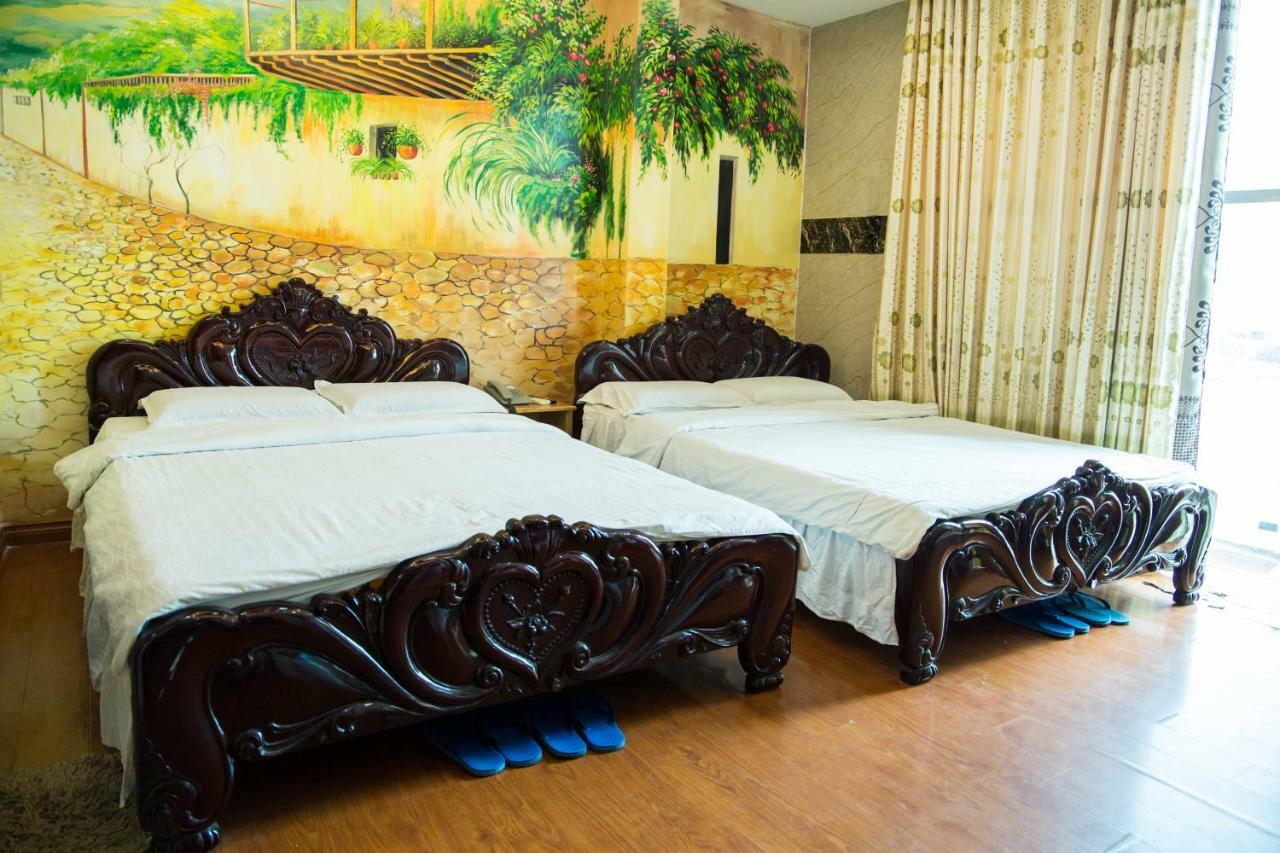 Phuong Linh Hotel Хошимин Екстериор снимка